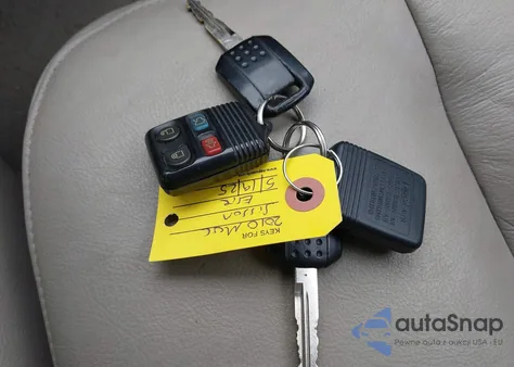 2010 Mercury Grand Marquis Ls (Fleet Only) from USA, damaged, VIN 2MEBM7FV8AX625045